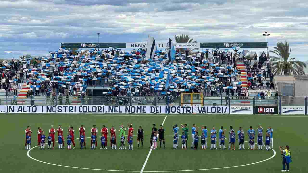 https://www.seried24.com/wp-content/uploads/2024/10/manfredonia-squadra-evidenza.jpg