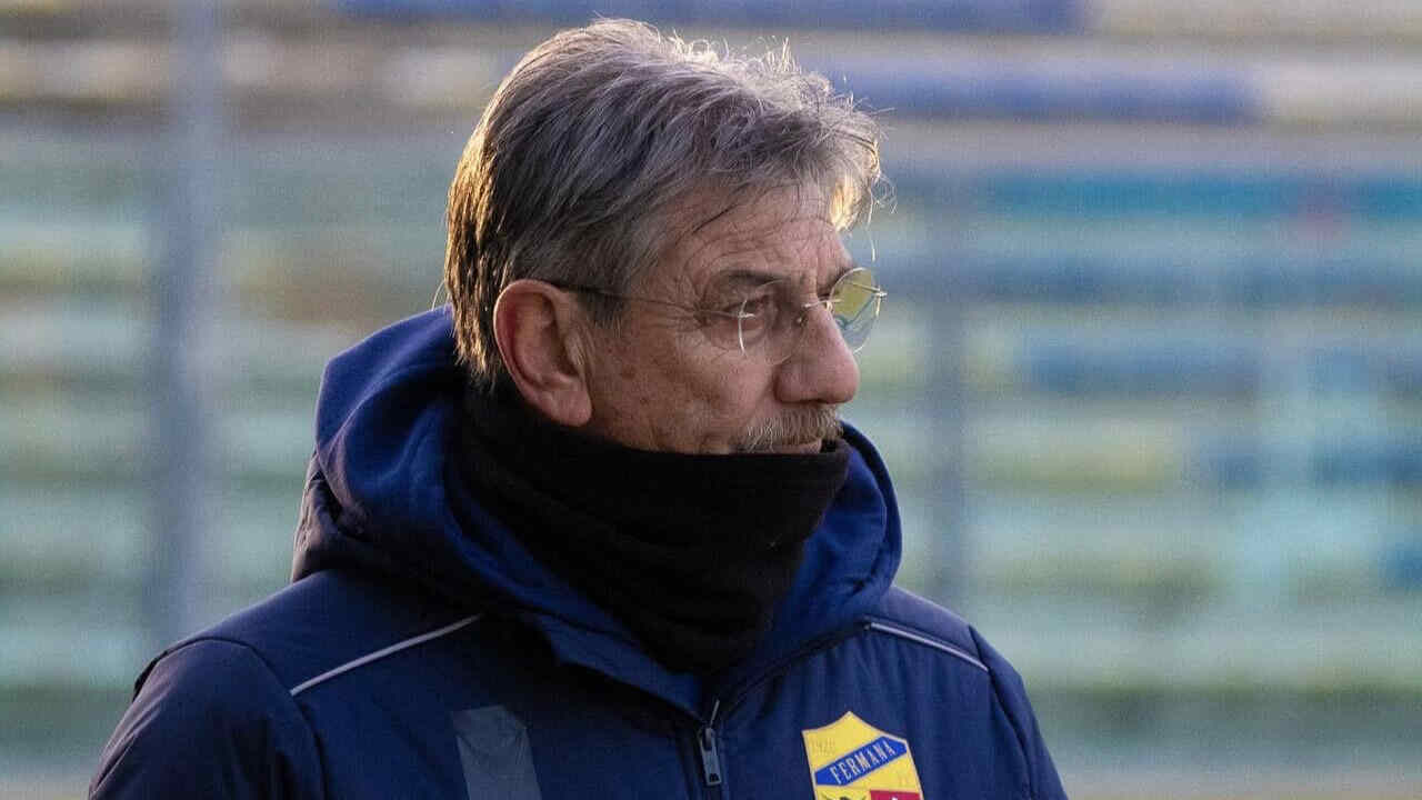 https://www.seried24.com/wp-content/uploads/2025/01/Fabio-brini-allenatore-Fermana-.jpg