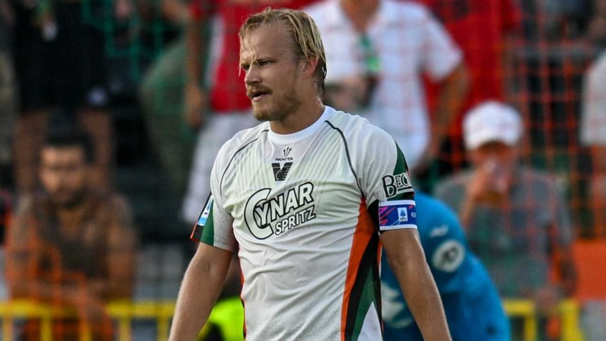 Joel Pohjanpalo in azione con la maglia del Venezia / Credit: Imago